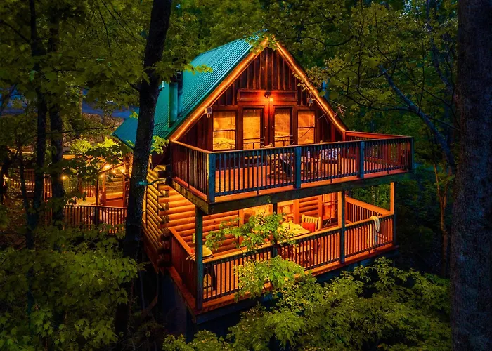 Cabin In A Gated Resort With Seasonal Resort Pool