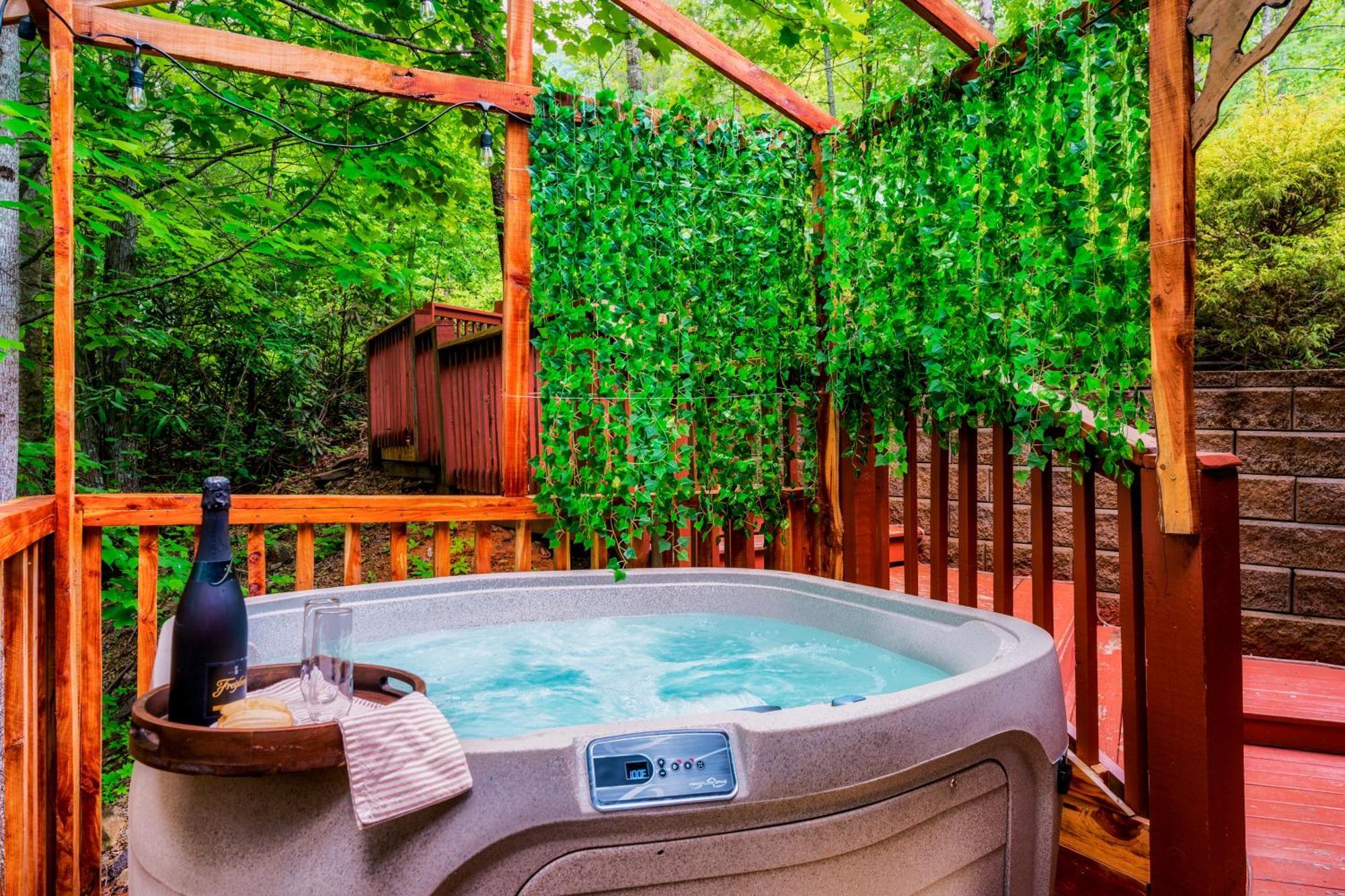 Hébergement de vacances In A Gated With Seasonal Pool Pigeon Forge